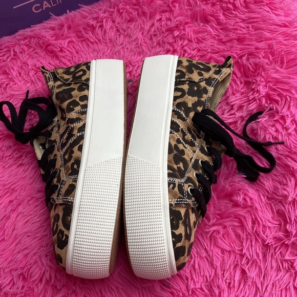 Jellypop Los Angeles Newstar platform sneakers with leopard spots size 9 NWT - Picture 8 of 9